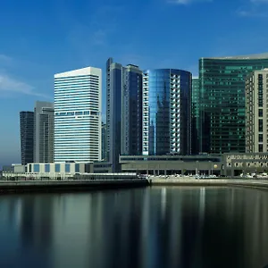 Radisson Blu Hotel, Waterfront Dubái